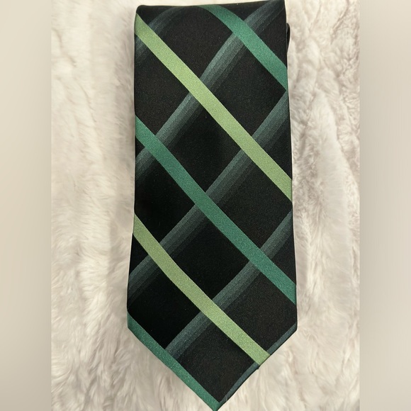 $3.00 - 15 TIES Stafford , Croft & Barrow ,apt9 , J,Ferrar ,Jones NY ect. - Picture 1 of 15